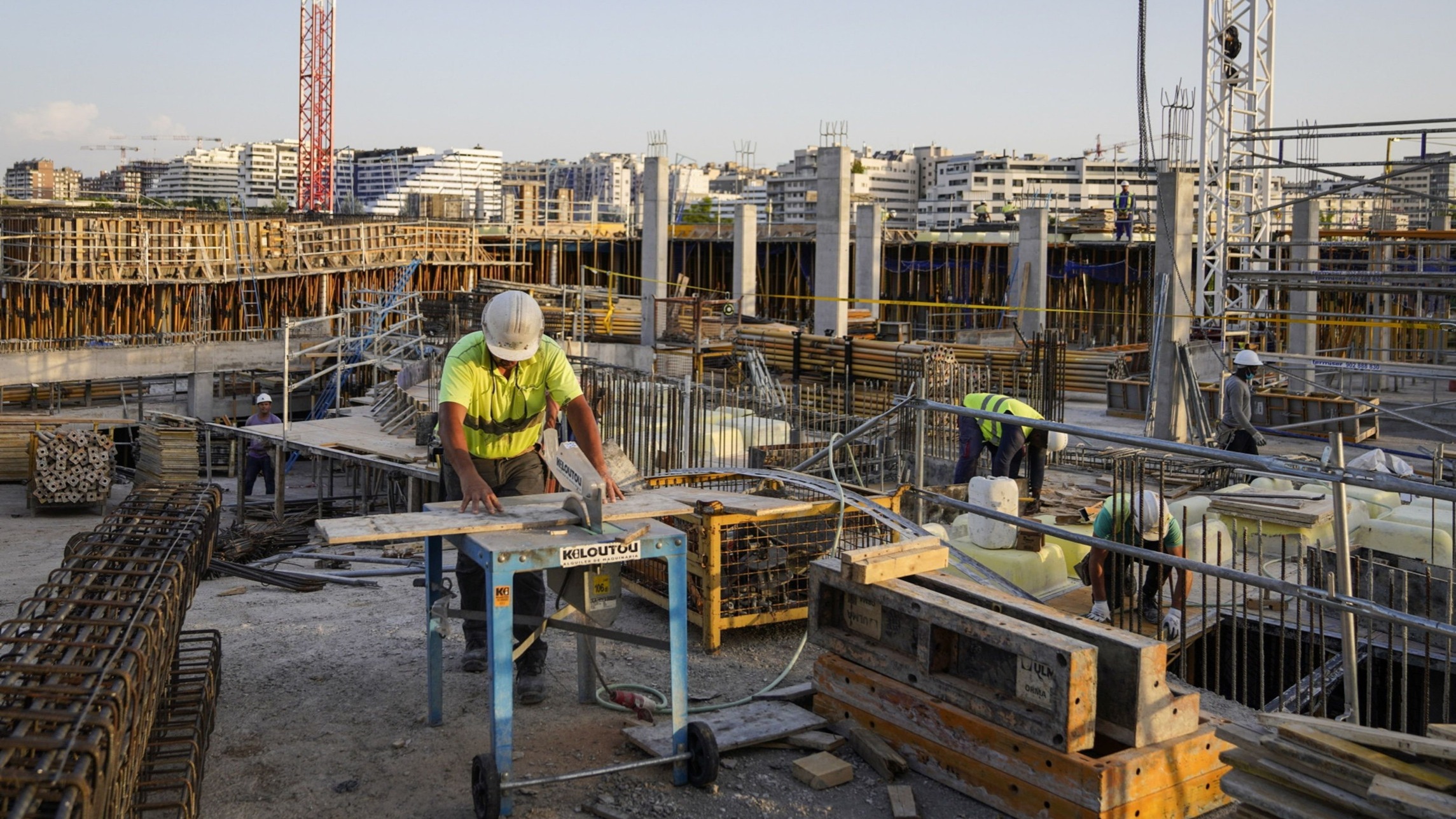 تأثير الجائحة على قطاع البناء والتشييد